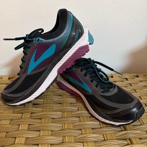 Brooks Women’s Ghost 10 Gore Tex Size 7 Trail Running Shoes Black Blue